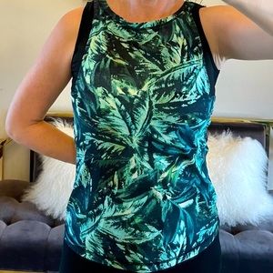 Athleta Jungle Print Swim Shirt. Womens Size Medium.